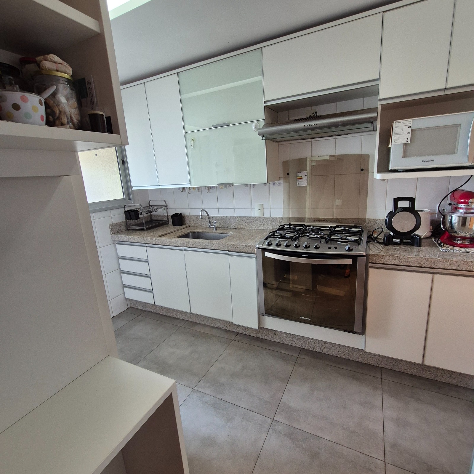 Apartamento Alto Padrão no Setor Bueno - 14º Andar com Vista Privilegiada