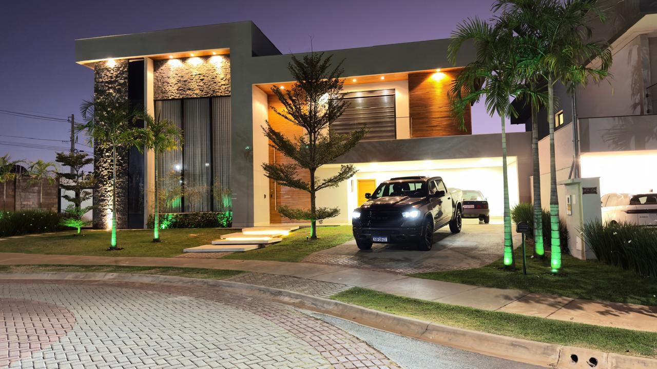 Casa de Arquitetura Contemporânea com 4 Suítes - Condomínio Parqville Pinheiros