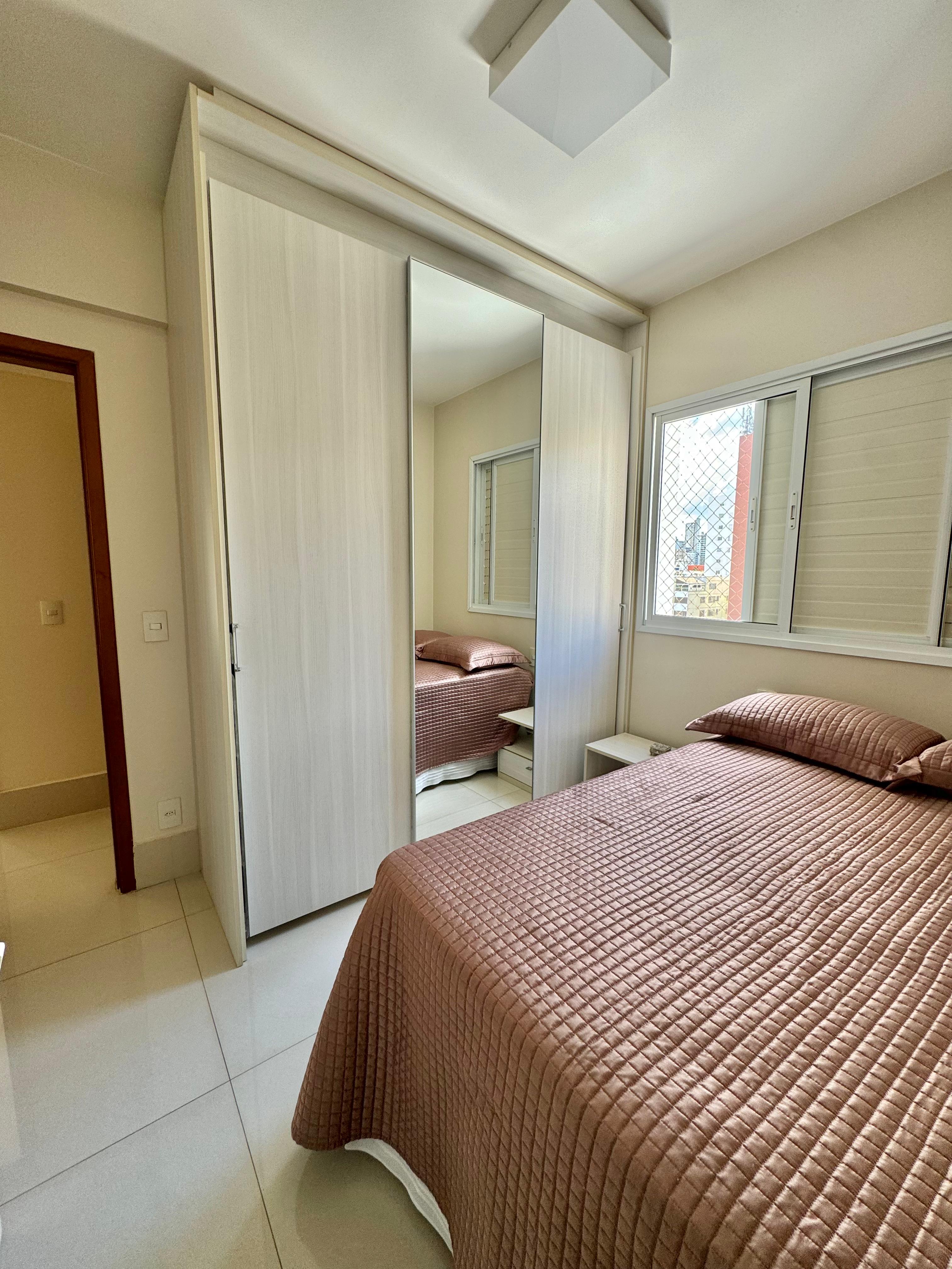 Apartamento Mobiliado 3 Quartos com 1 Suíte - Condomínio Completo
