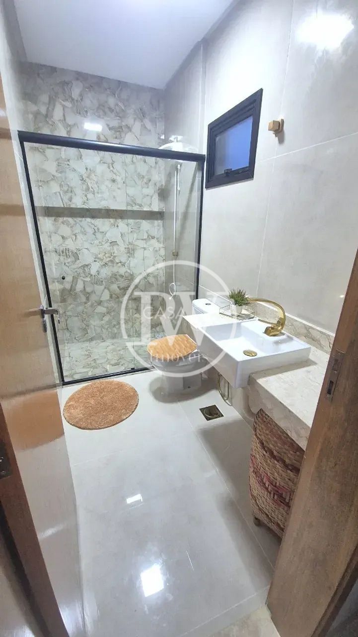 Sobrado à venda em condominio fechado, 4 quartos