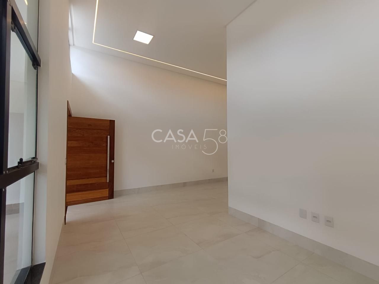 Casa Térrea Moderna com 3 Suítes, Piscina e Gourmet – 160m² Construídos