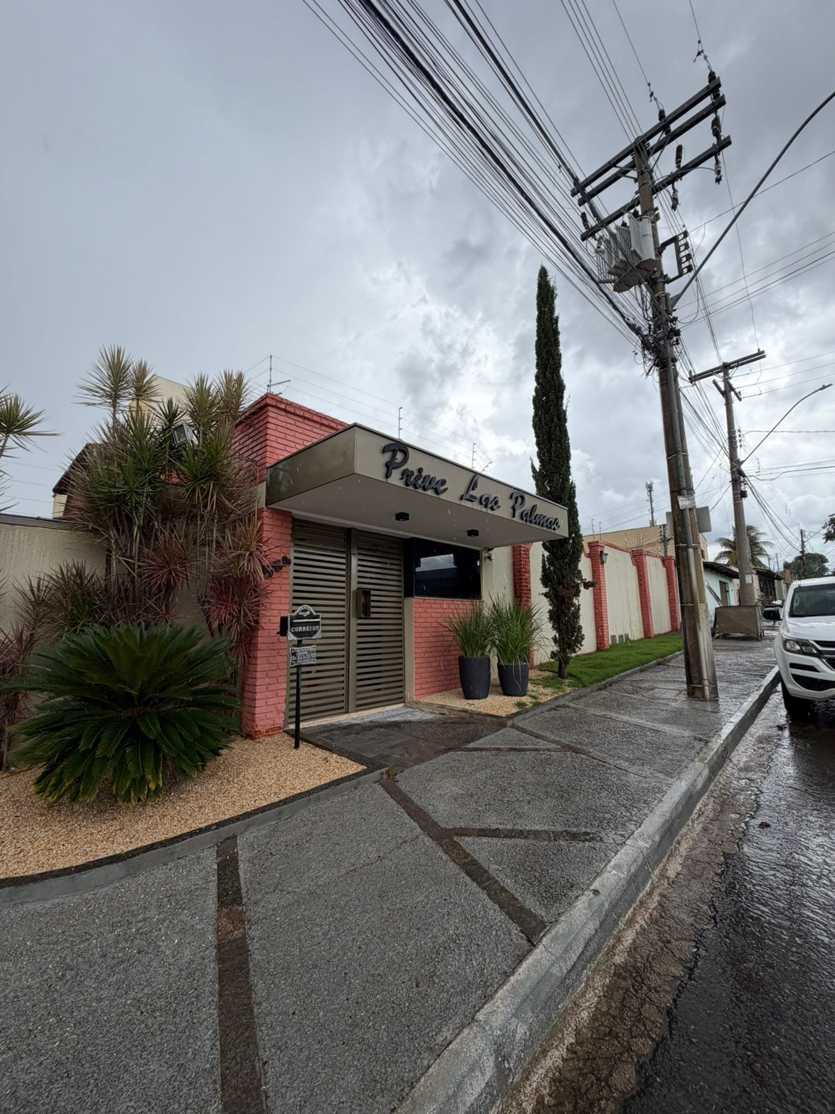 Sobrado em Condomínio no Parque Anhanguera - 3 quartos / 1 suíte / 125m²