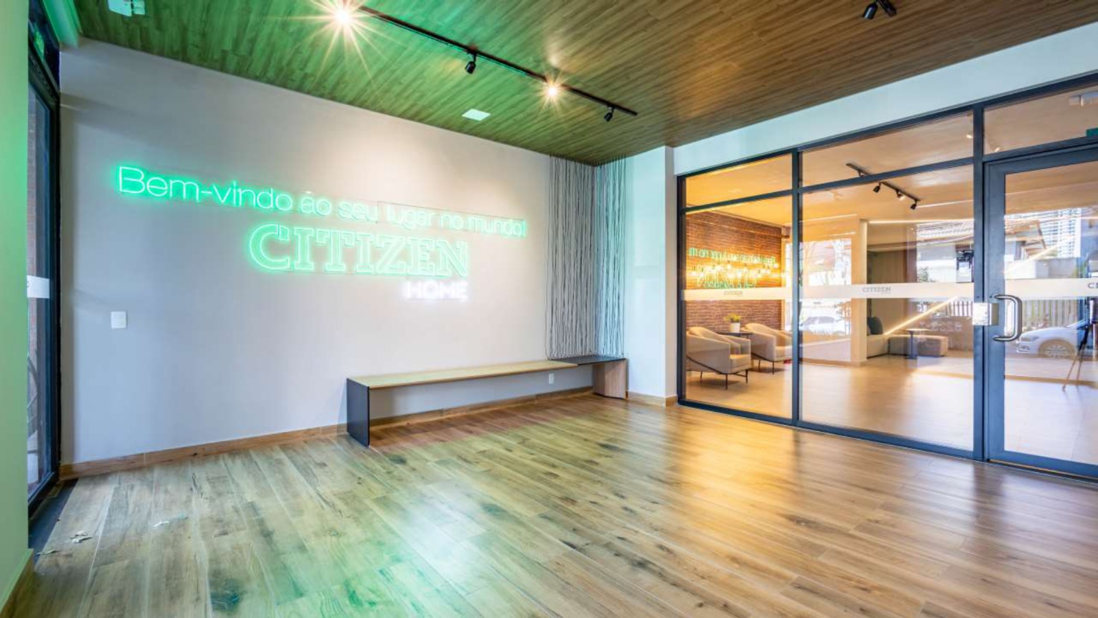 Apartamento a venda ou aluguel / 2 quartos / 1 suite / mobiliado / predio novo / rooftop / 1 vaga