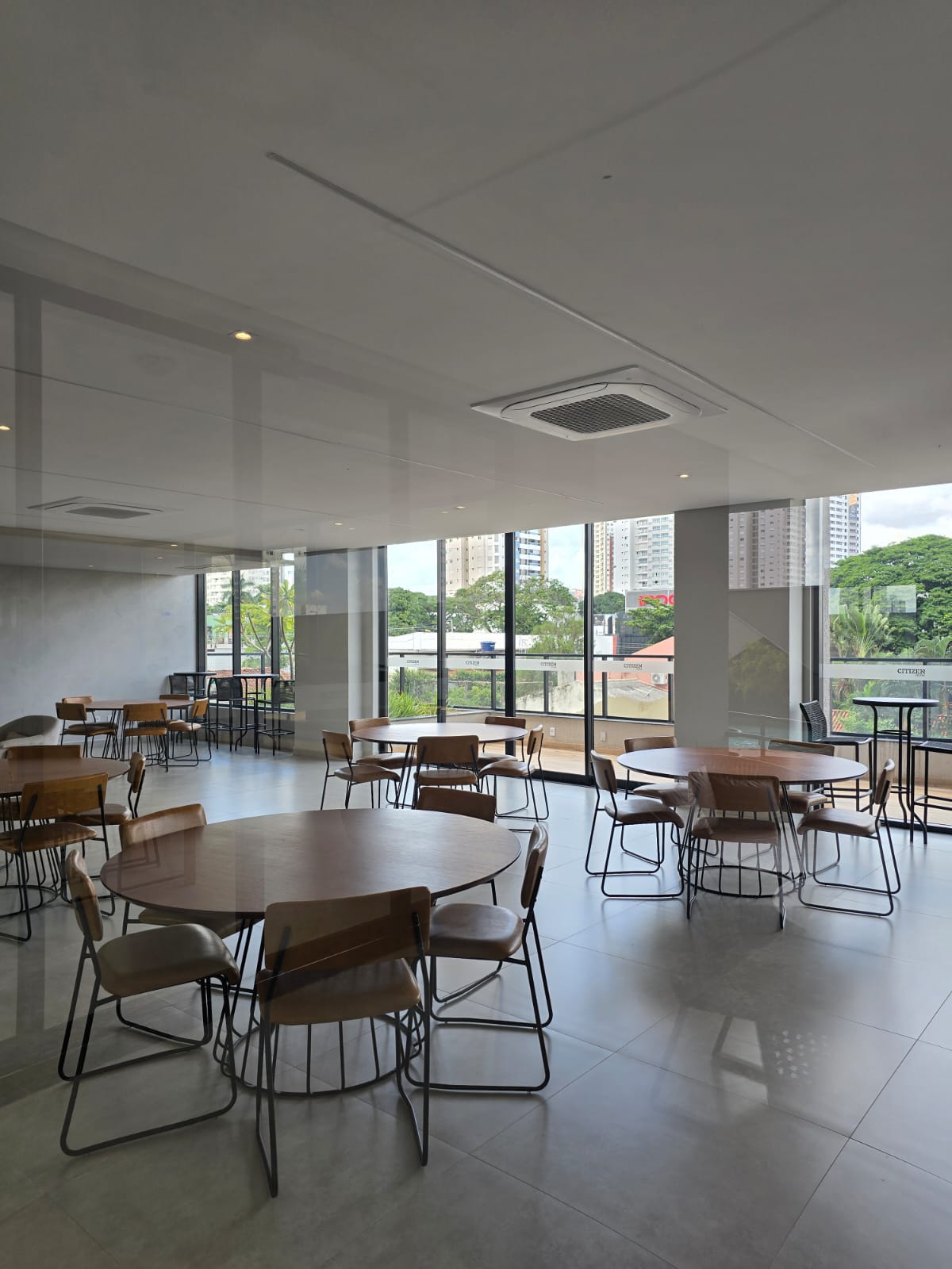 Apartamento a venda ou aluguel / 2 quartos / 1 suite / mobiliado / predio novo / rooftop / 1 vaga