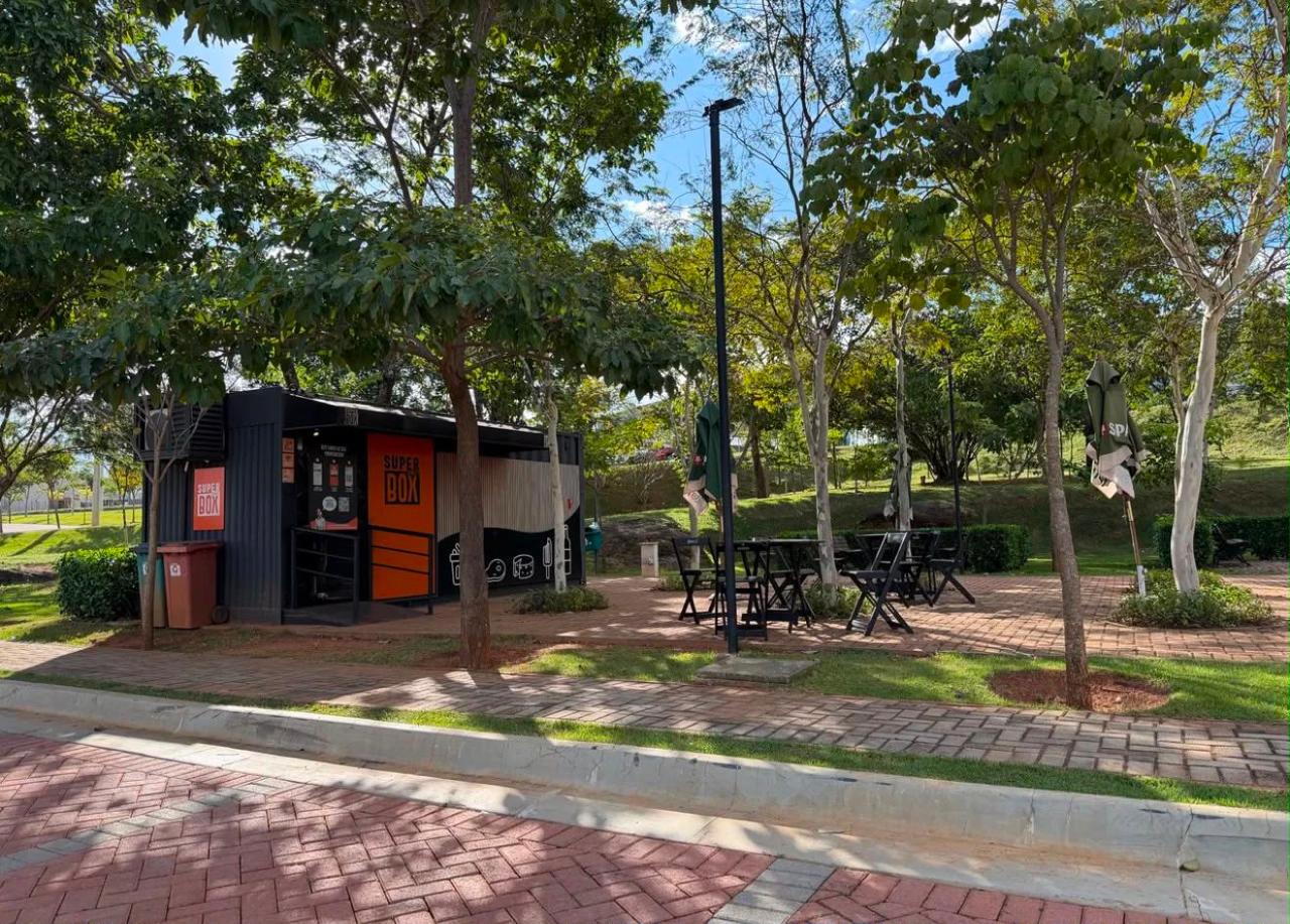 Venda de terreno condominio fechado / Jardins Capri / FGR / com agio / financiamento direto