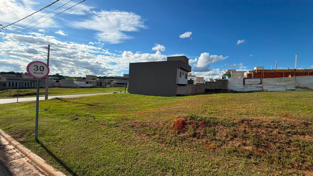 Venda de terreno condominio fechado / Jardins Capri / FGR / com agio / financiamento direto