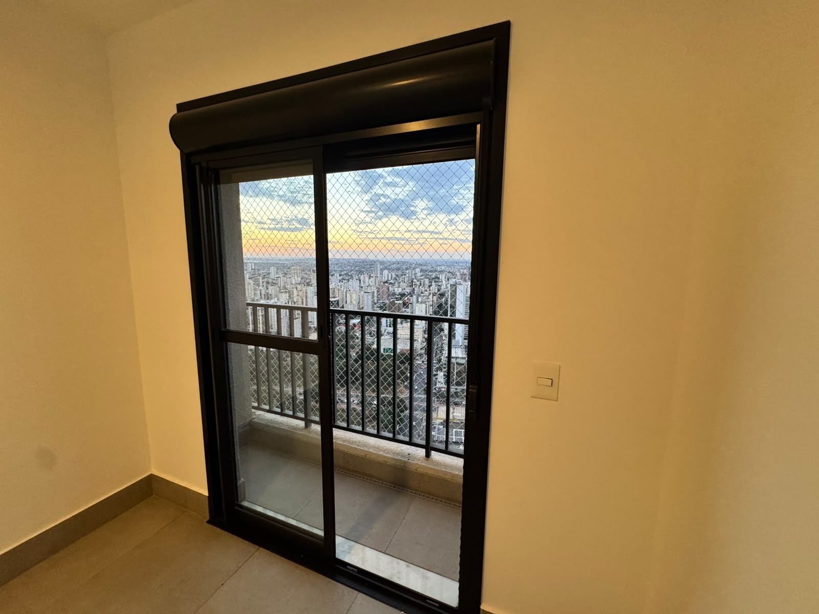 Apartamento à venda / Setor Oeste / no ID VIDA URBANA / 2 Quartos/ 65,7m2 / sem mobília / ótima renda com Airbnb