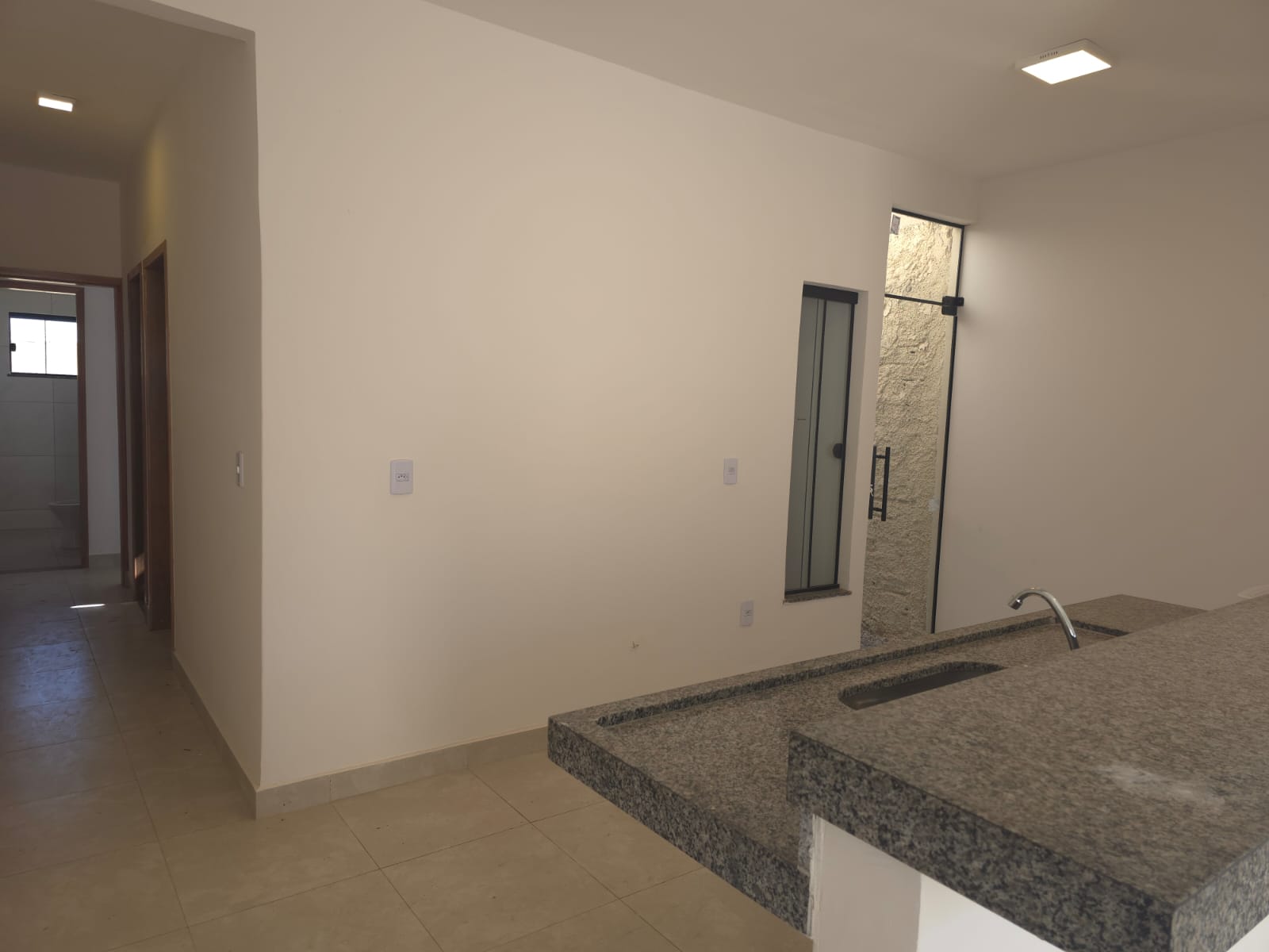 Casa com 2 quartos a venda / GO 040 / próximo ao Madre Germana e terminal Maranata / Goiania