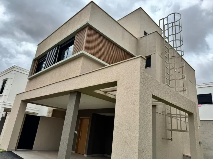 Sobrado à venda JARDINS MARSELHA / 3 suítes / 1 home theater / 181 m² / lote 200 m²