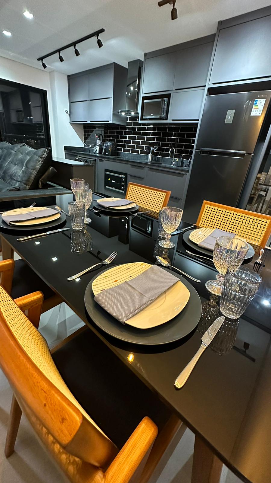 Apartamento aluguel / 2 quartos / 1 suite / mobiliado / Setor Bueno proximo Goiania shopping / predio novo / 1 vaga