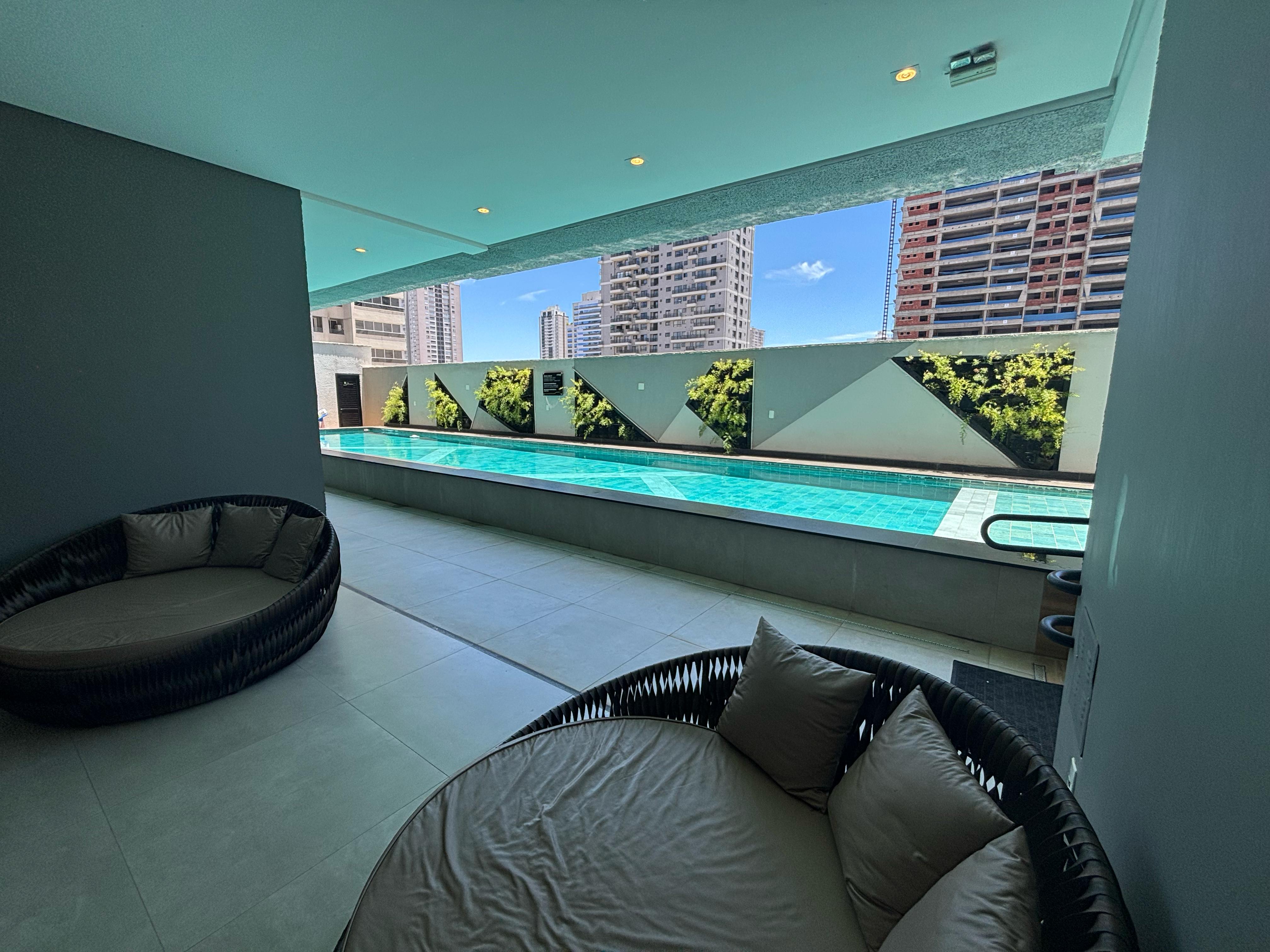 Apartamento à venda Setor Bueno / 87 m² / 02 suítes / lavabo e varanda / com vista privilegiada para o Parque Vaca Brava / 2 vagas / mobiliado