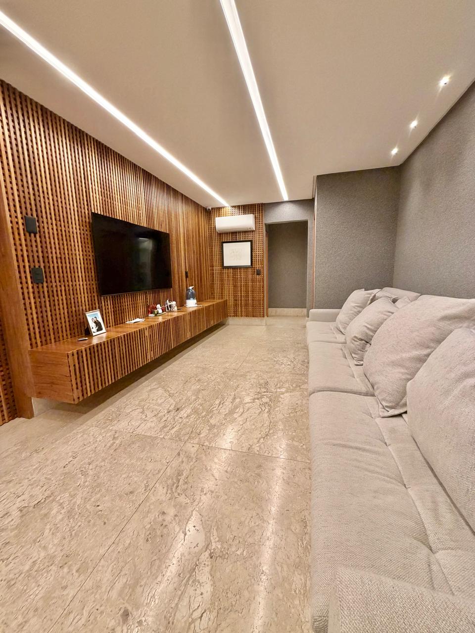 Apartamento de Alto Padrão à Venda no Penthouse - Gran Exellence / 4 suítes / 4 vagas / Setor Bueno