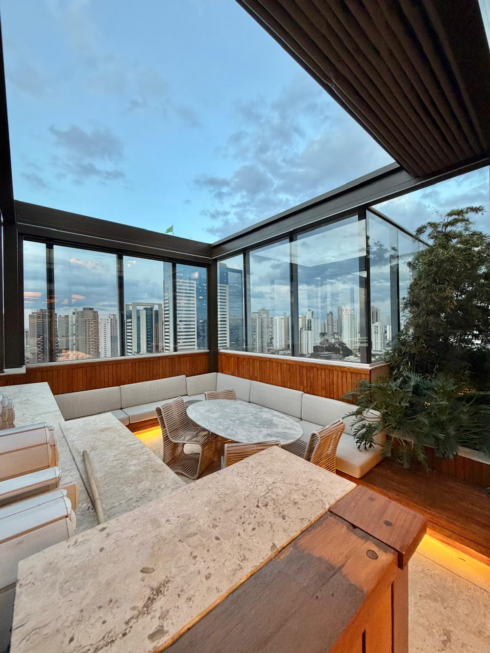 Apartamento de Alto Padrão à Venda no Penthouse - Gran Exellence / 4 suítes / 4 vagas / Setor Bueno