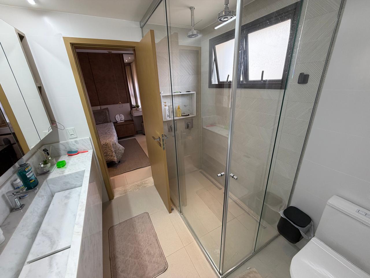 Apartamento de Alto Padrão à venda no Deck 23 Opus / 3 suítes / 204m² / 3 vagas / Mobiliado / Setor Bueno