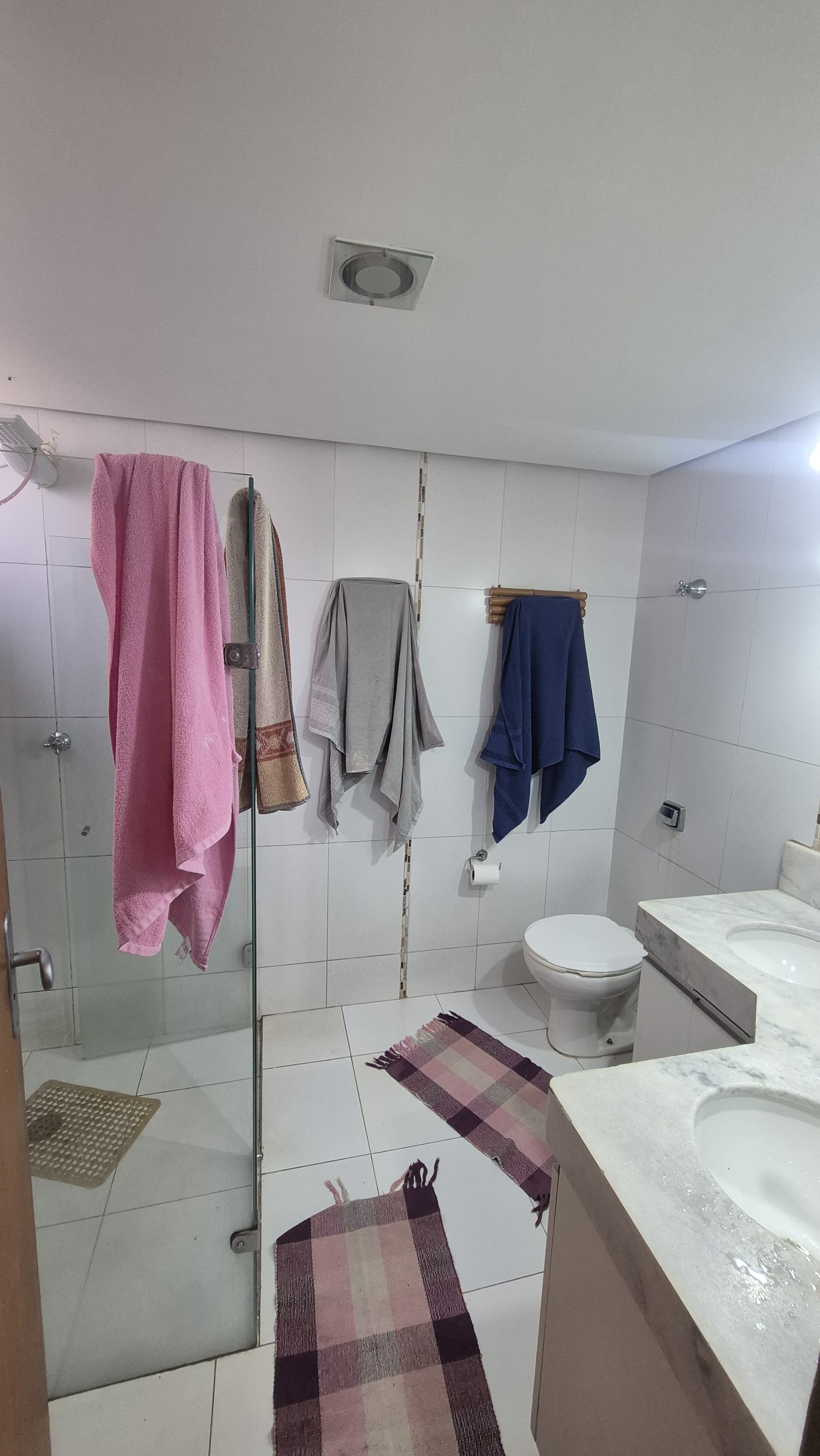 Apartamento à Venda no Edifício Itatiaia / 4 quartos / 1 suíte / 2 vagas / Setor Marista