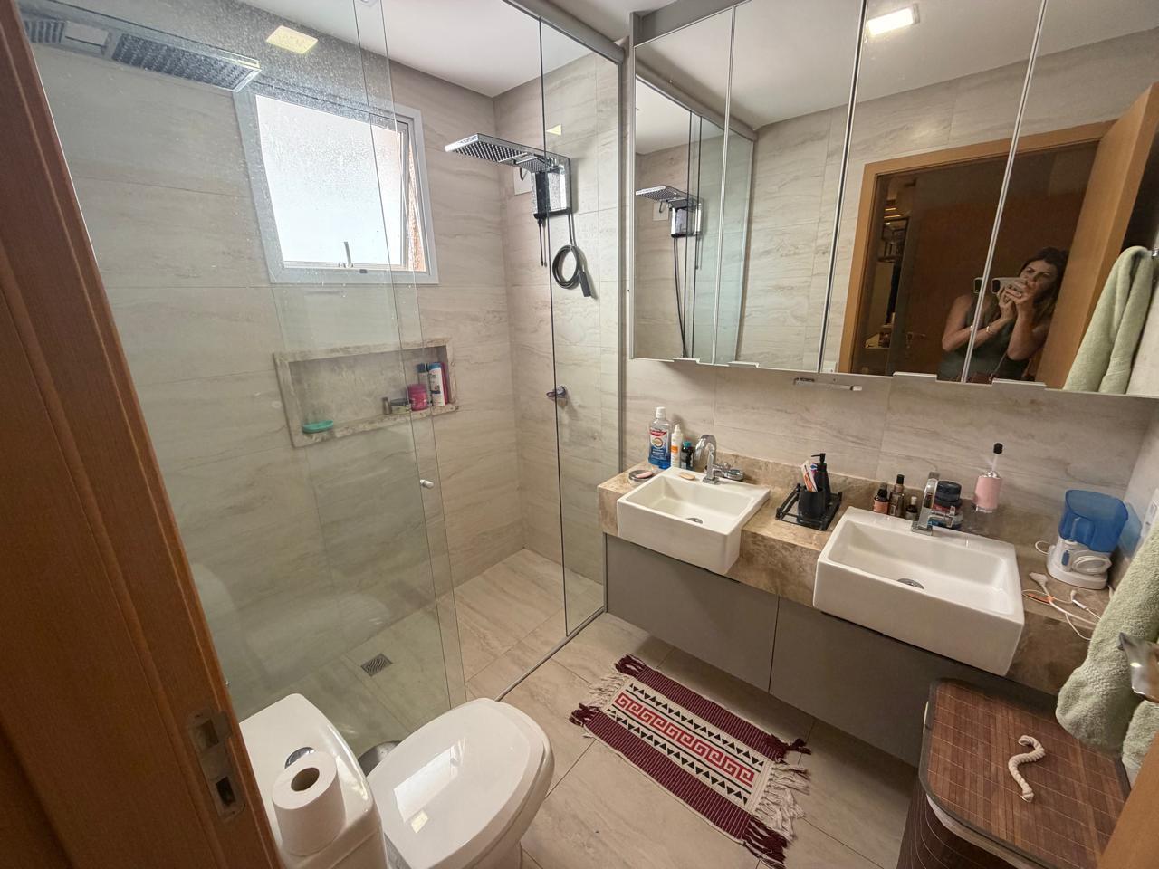Aluguel apartamento alto padrão Setor Bueno / 123 m² / 2 suites / mobiliado / jacuzzi no apartamento / lazer completo