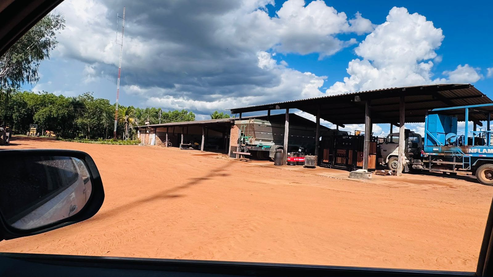 Fazenda à Venda em Aruanã, GO / Dupla Aptidão / Área Total / 13.765 hectares / Área em Pastagens 9.300 hectares / Área em Agricultura 900 hectares