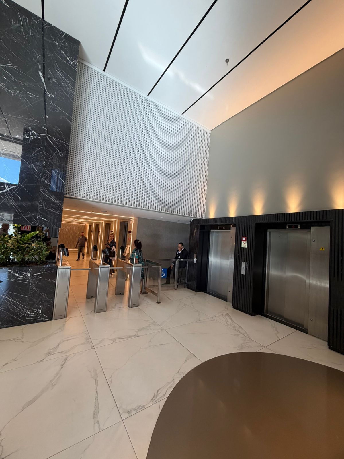 Sala comercial à venda no The Prime Tamandaré Office / 76 m² / Setor Oeste
