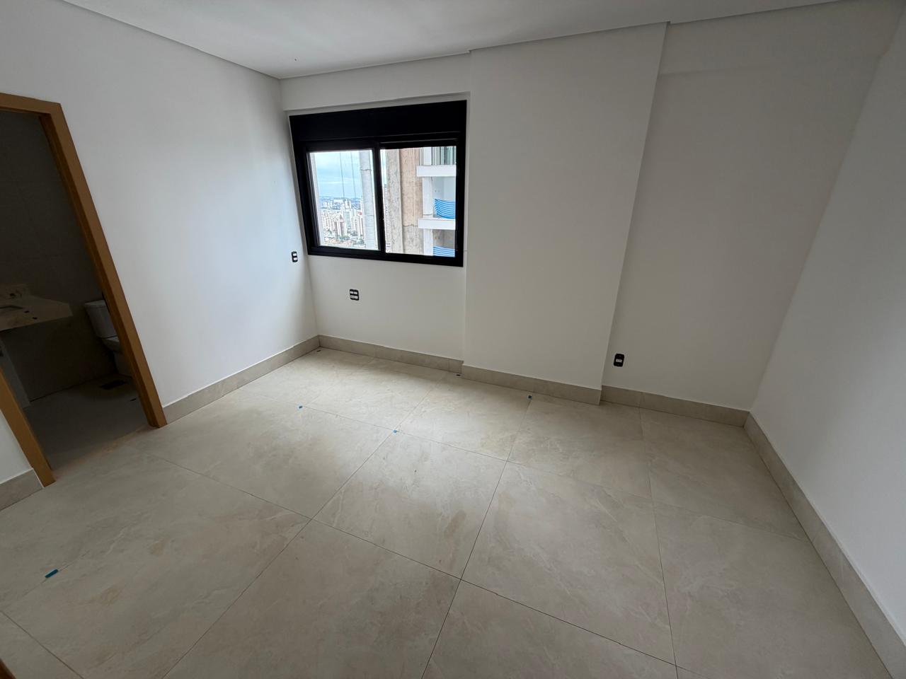 Apartamento Alto Padrão no Residencial Arte Verde - 4 Suítes Plenas com Elevador Privativo, / Setor Marista