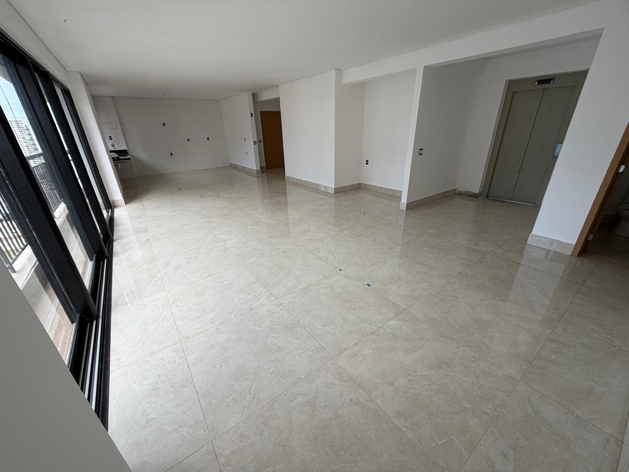Apartamento Alto Padrão no Residencial Arte Verde - 4 Suítes Plenas com Elevador Privativo, / Setor Marista