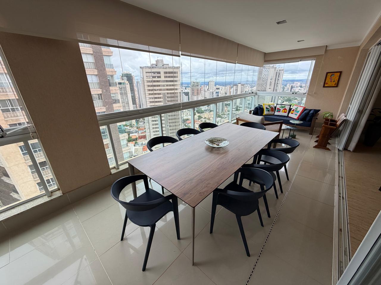 Apto no Chateau Bougainville Lifestyle com 3 suítes e 1 quarto no Marista