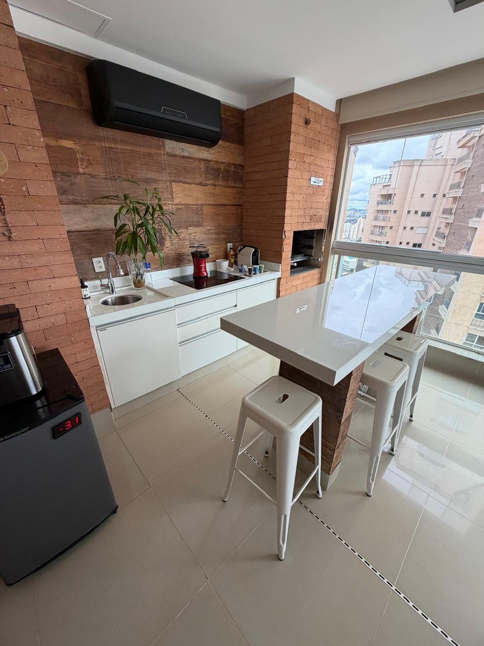 Apto no Chateau Bougainville Lifestyle com 3 suítes e 1 quarto no Marista
