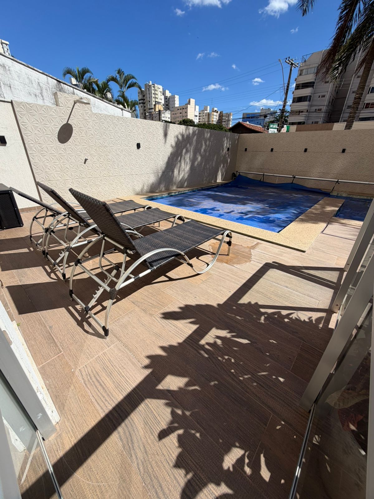 Apto no Residencial Príncipe de Gales de 3 quartos sendo 1 suíte na Nova Suíça
