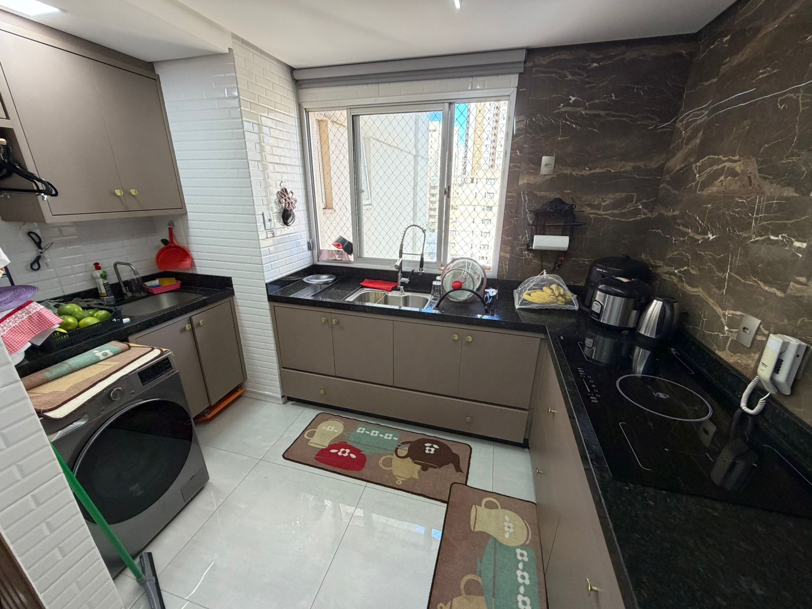 Apto no Residencial Príncipe de Gales de 3 quartos sendo 1 suíte na Nova Suíça